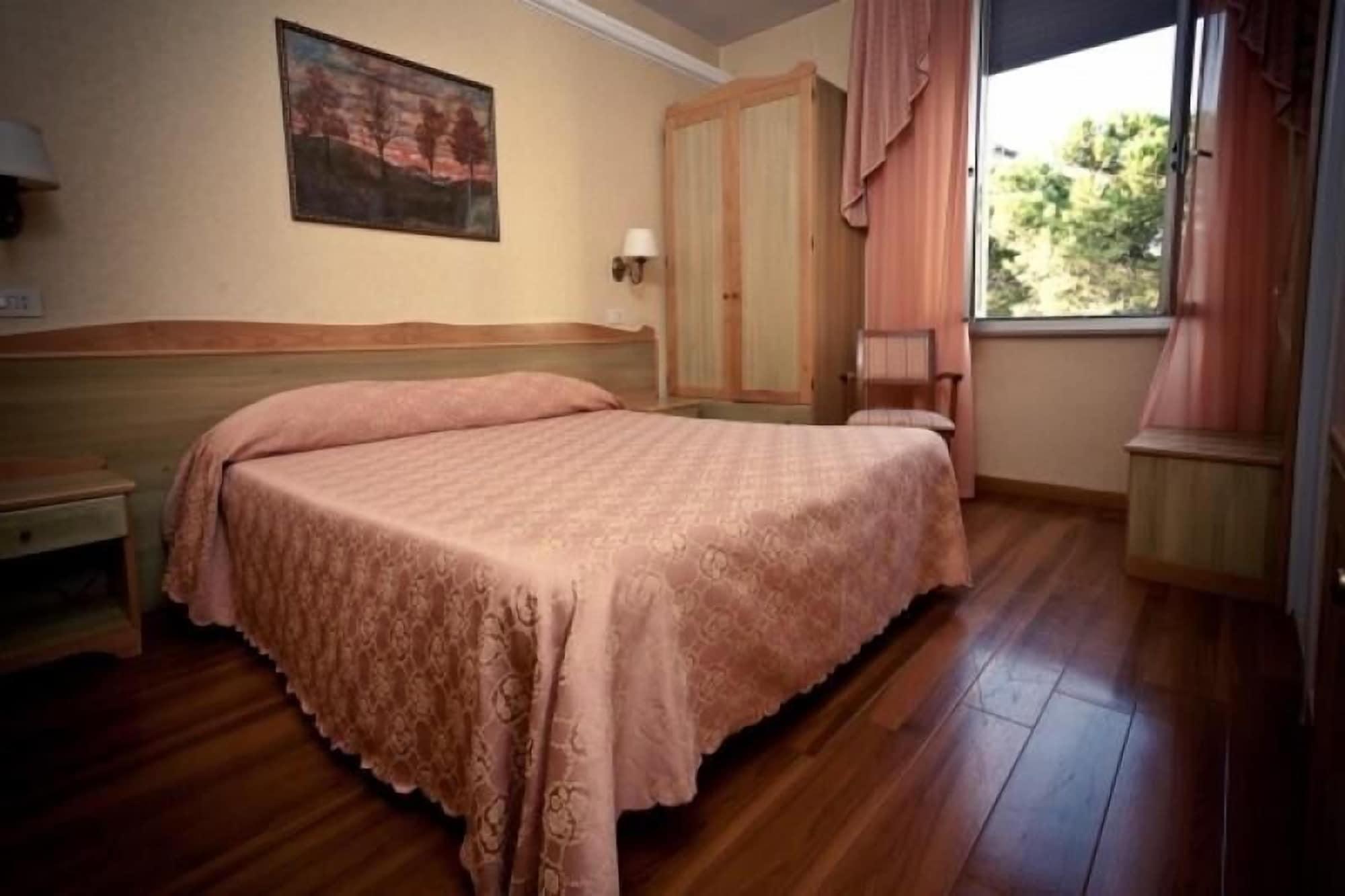 Phi Hotel Ambra Pescara Quarto foto
